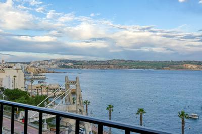 SPB26 - Seafront House in Bugibba