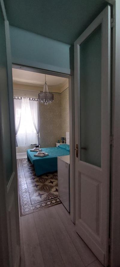 Essential Guest Room