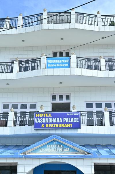 Hotel Vasundhara Palace