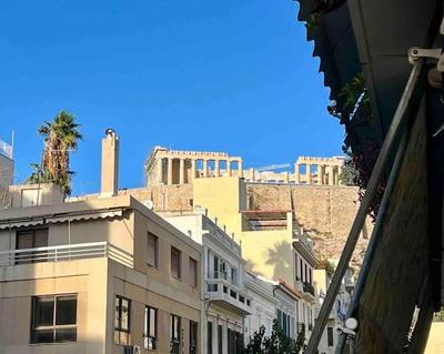 Spacious 2BDs Apt With Acropolis View In Center