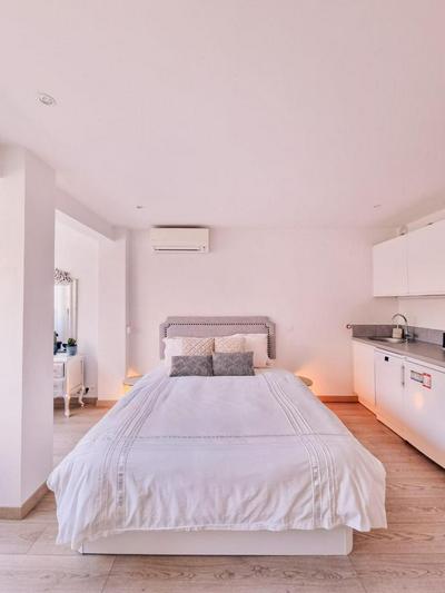 Studio Latour Maubourg