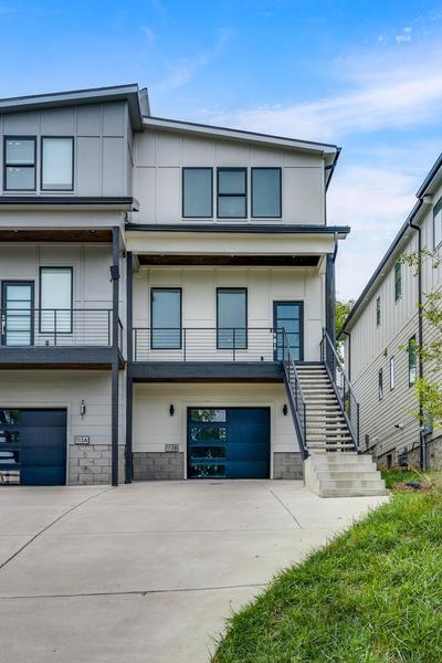 Balcony Bar, Grill & Firepit with a View and Sleeps 16 Only 8 to Broadway