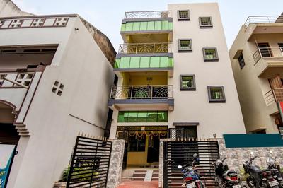 Hotel O Moonlight Premium