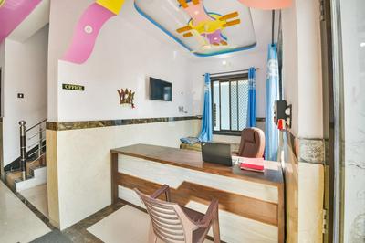 Super OYO Flagship Vj Inn Nagamalli Thota