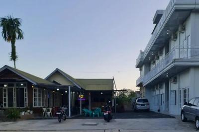 RedDoorz Syariah near Kantor Bupati Pantai Pandan Sibolga