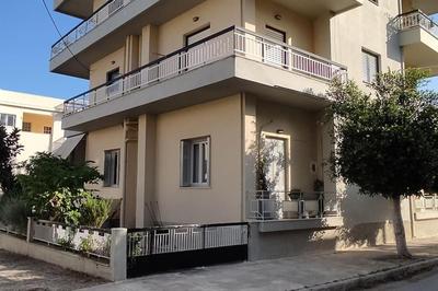 Lavender House in Kiparissia