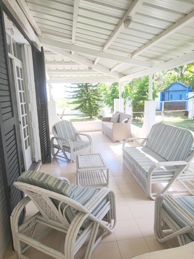 Wonderful beach bungalow in the south.