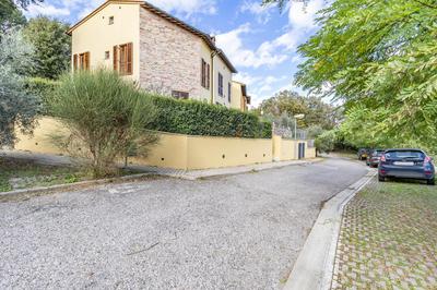 Tuscan Sun With Shared Pool - Happy Rentals
