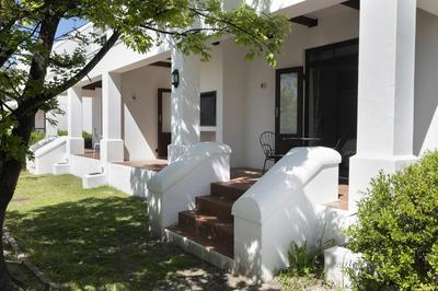 Winelands Golf Lodges 13