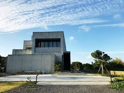 土造粗樓 包棟依照人數分配房間