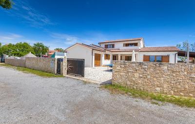 Villa Tea in Central Istria with private pool for 10 persons