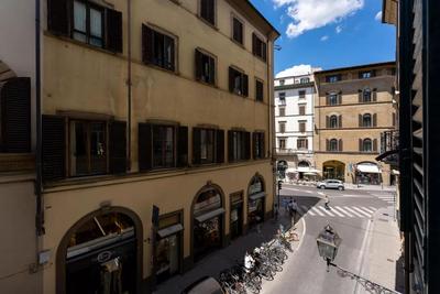 Rondinelli Charme Bijoux - Elegance in the heart of Florence