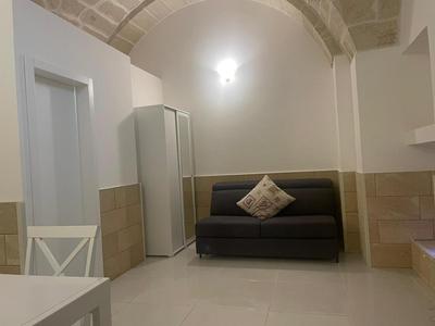 monolocale maglie centro