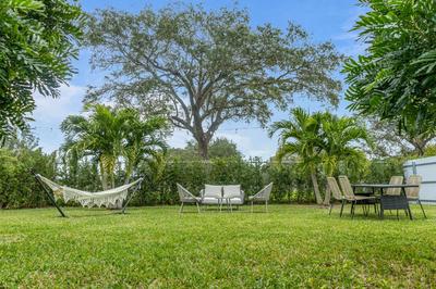 Hidden Garden: A Serene Miami Escape