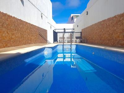 San Clemente with Pool & Wi-fi