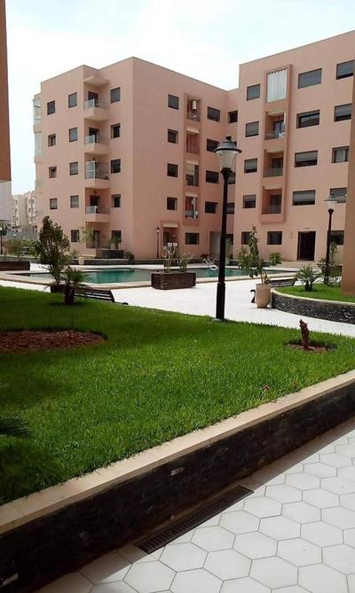 Appartement deux chambre avec Piscine couverte