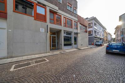 GuestHost - Cozy & Bright Apartment - with Balcony
