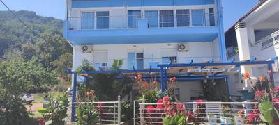 Celeste Deluxe Apartments