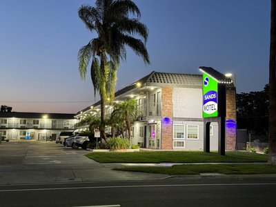 Sands Motel
