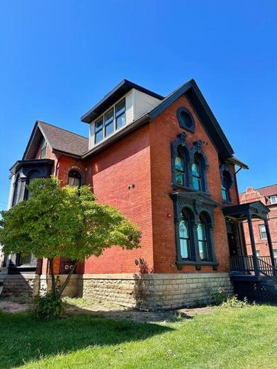 Stylish Studio-Free Parking, Prime Location