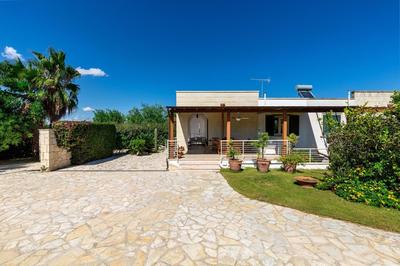 Villa del Sol by Perle di Puglia