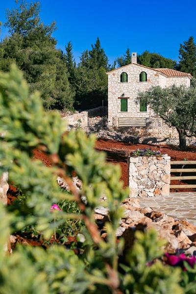 Villa Lida Aresti by Sealand Villas