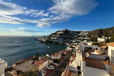 Preciosa casa con vista al mar