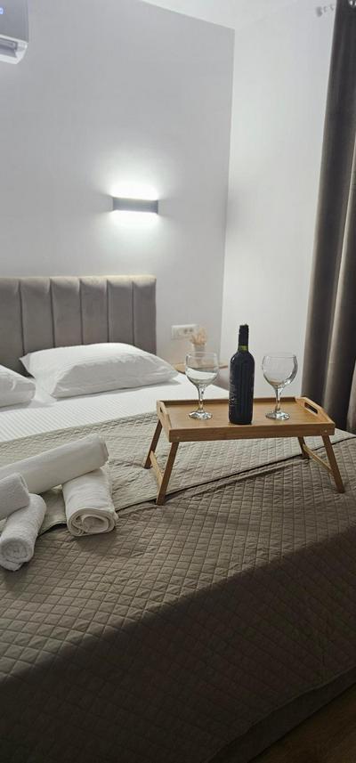 Bllok Scandi Apartments 2 Self -check-in Tirana