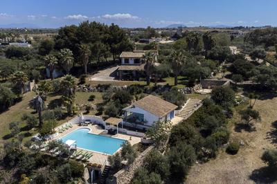Villa retreat with private pool and mesmerizing sea view