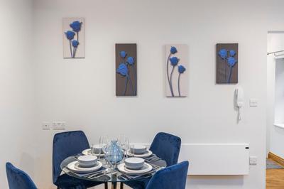 Iconic London Apartment