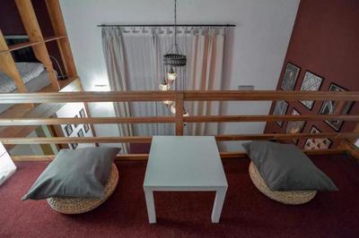 Secluded mezzanine studio near Astoria