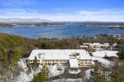 Cute Lower Level Cedar Lodge Room with Balcony & Lake Views!