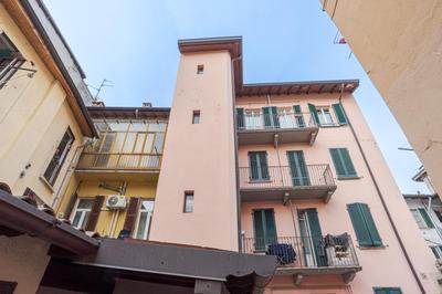 GuestHost - Cozy Apt few steps to Como City Center