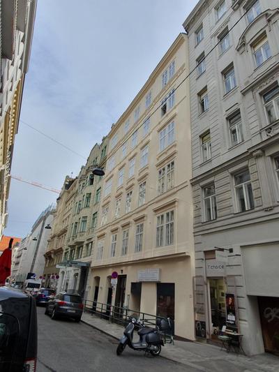 Carlton Suites