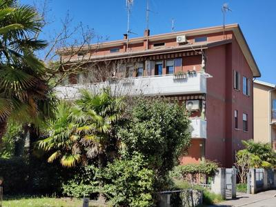 Spacious seaside flat in Caorle