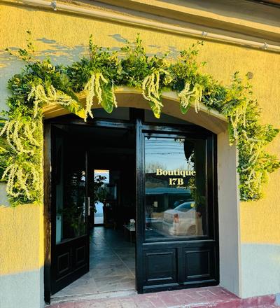 Boutique 17B