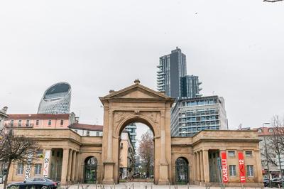 Stile e Comodità nel Vivace Centro di Milano