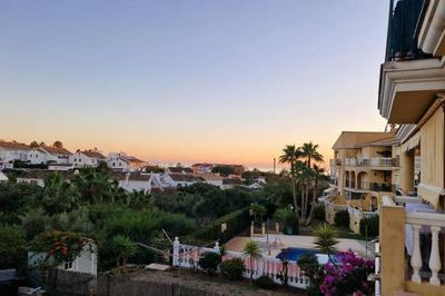 Sea view Garden Oasis (6-min walk to the Beach)