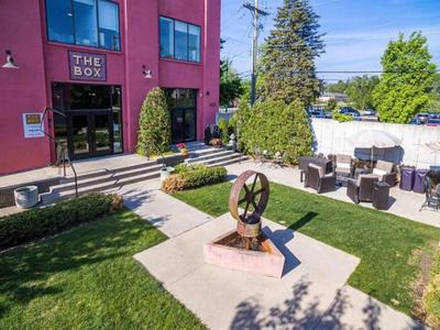 4000Sqft 4Bedroom Private Unique w chef kitchen Boardman Loft