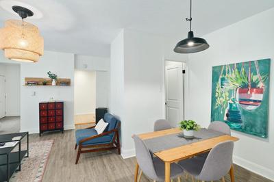Stroll to Main St: 2BR on the Park