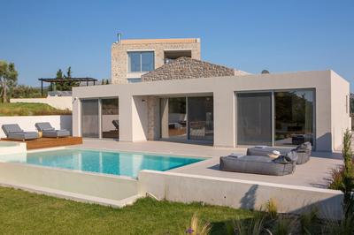 VIENTO LUXURY VILLAS near Lefkada town center and beach