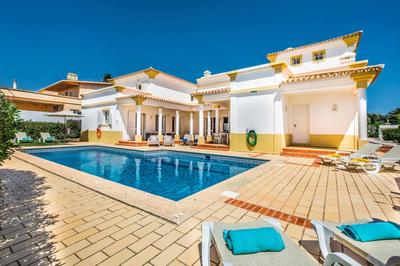 Villa Candeias