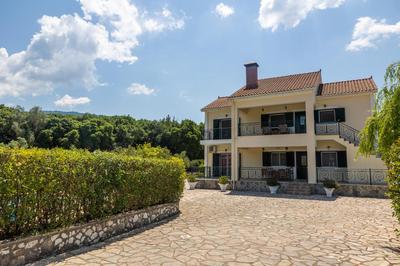 Arte Villa Nefeli Apartment