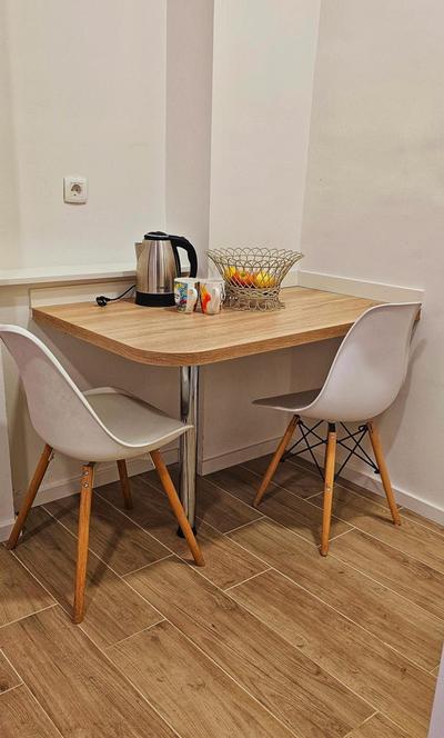 Noble Studio Apartments with Free Parking
