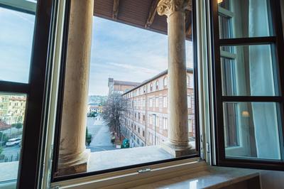 Saint Paul Deluxe Apartments, Alba