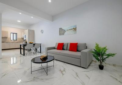 Sliema 2BR Great Location with Terrace