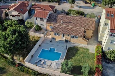 Villa Ivan in Pula, Istrien by Istrabook