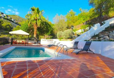 Vila Sitges, big house with pool