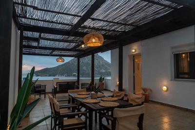 Manifesto Seaview Apartment II