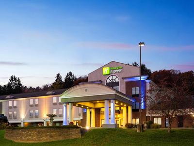 Holiday Inn Express Meadville (I-79 Exit 147a) by IHG